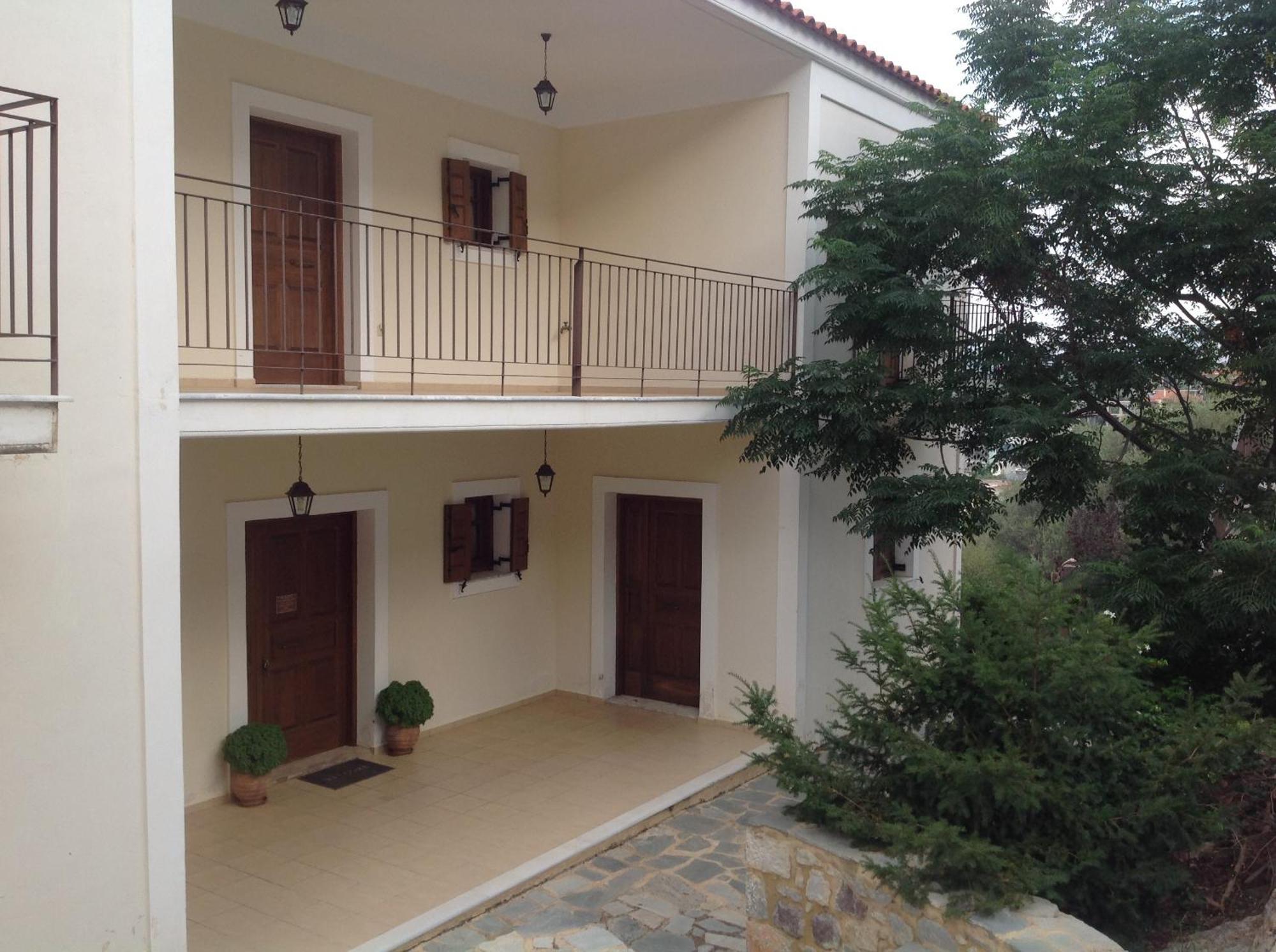 Xenonas Nikia Hotel Yerakion Exterior photo